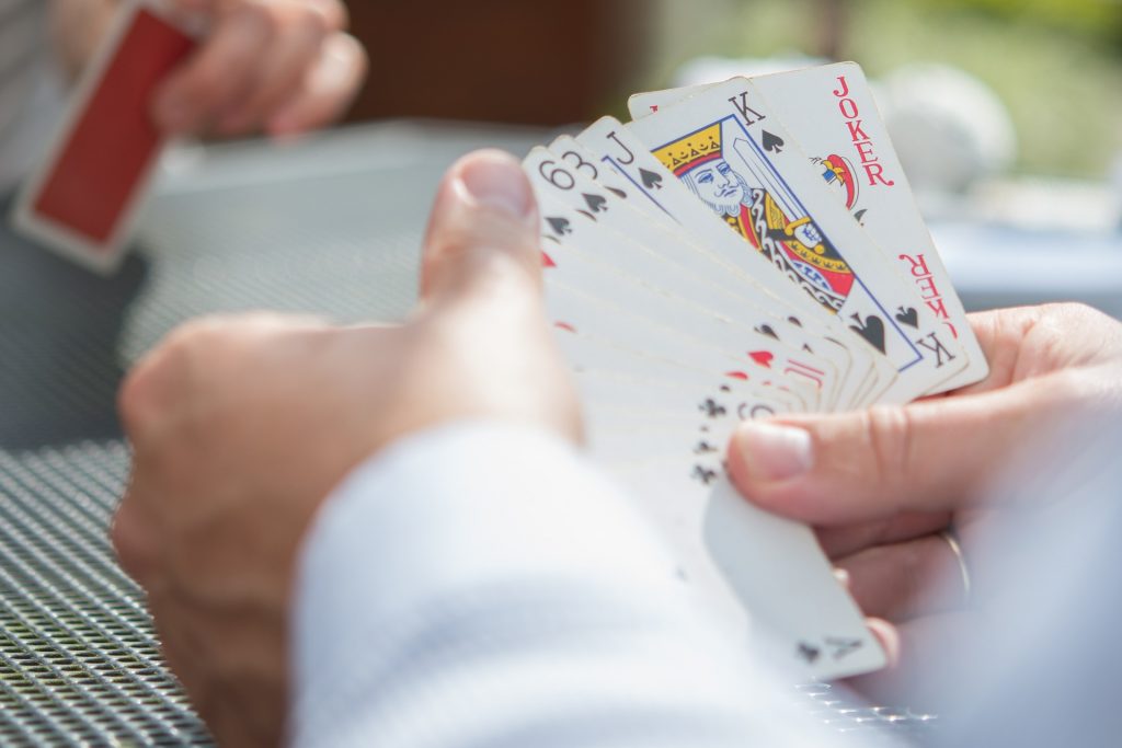 The Difference Between Bridge and Spades: Which is Better?