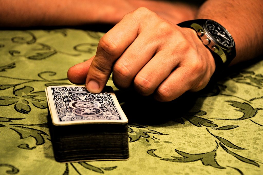 Winning at Blackjack: 5 Fundamental Rules For Beginners