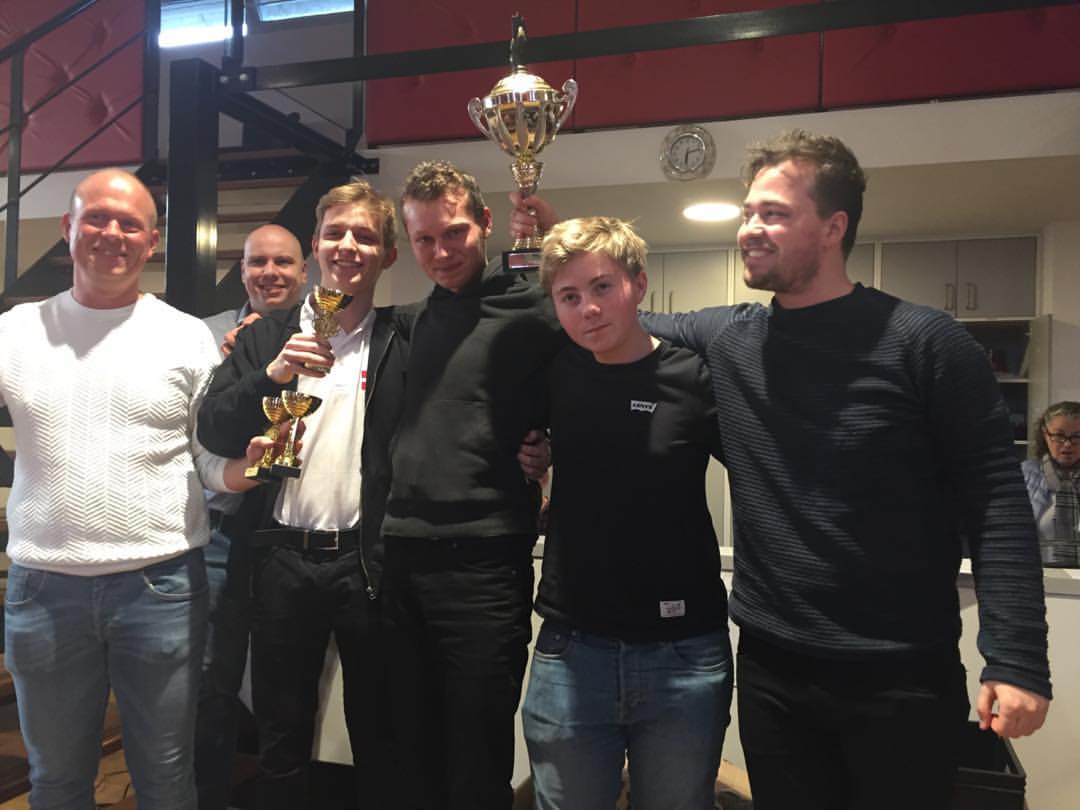 White House Junior International