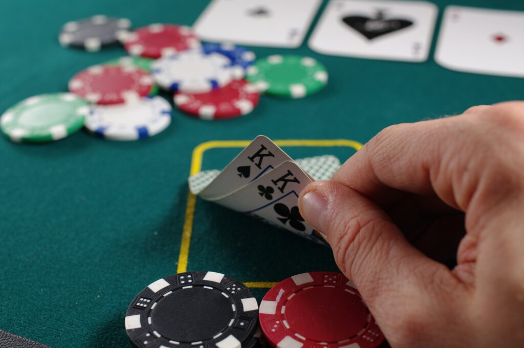Here are the most popular card games to play at online casinos