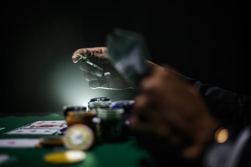 6 Things About Playing Poker Online You Should Be Aware Of