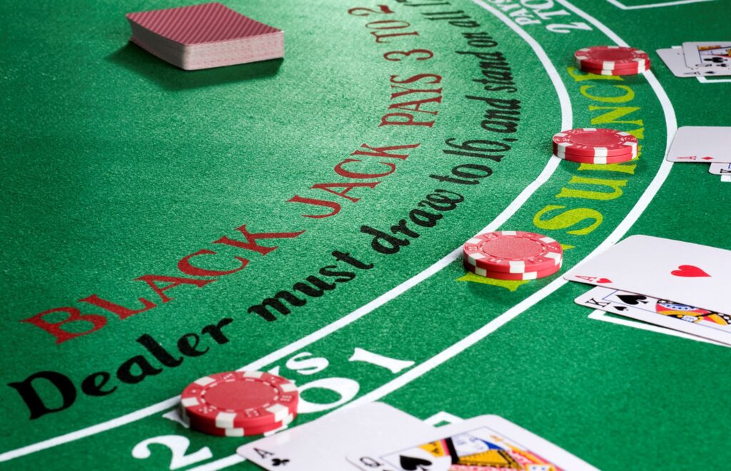 What Makes Online Blackjack Maintain Its Popularity?