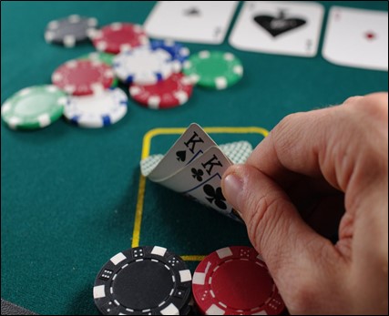 9 Poker Tournament Strategy Tips