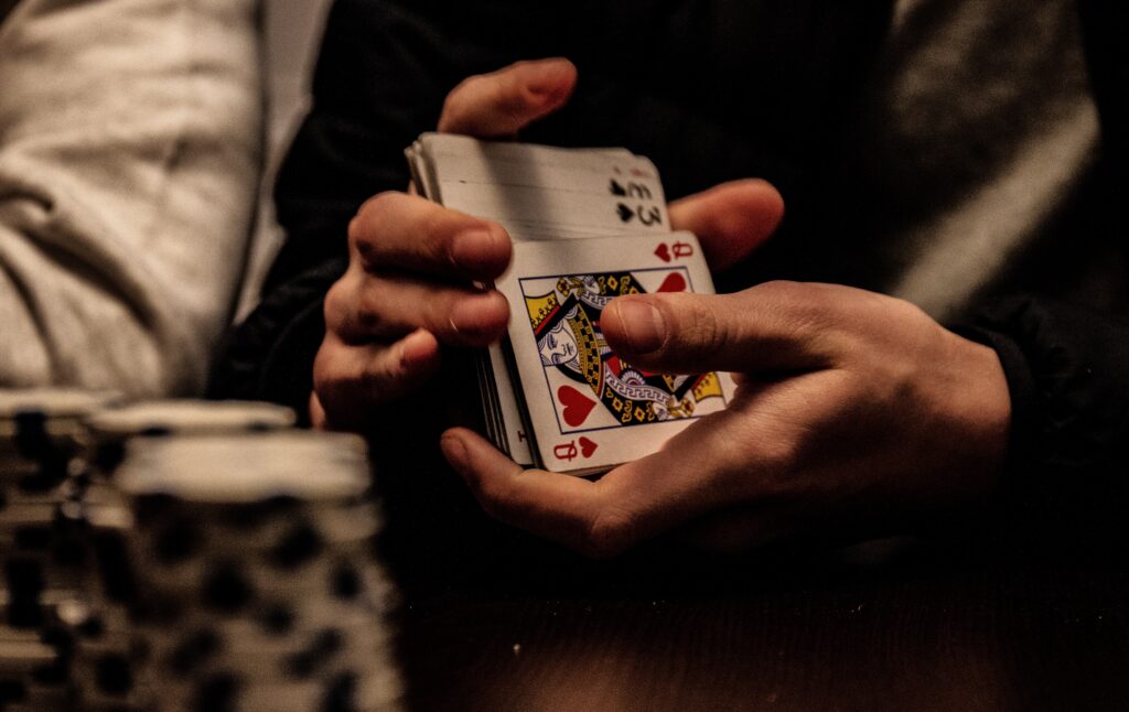Are Card Games Better in a Real or Online Casino?