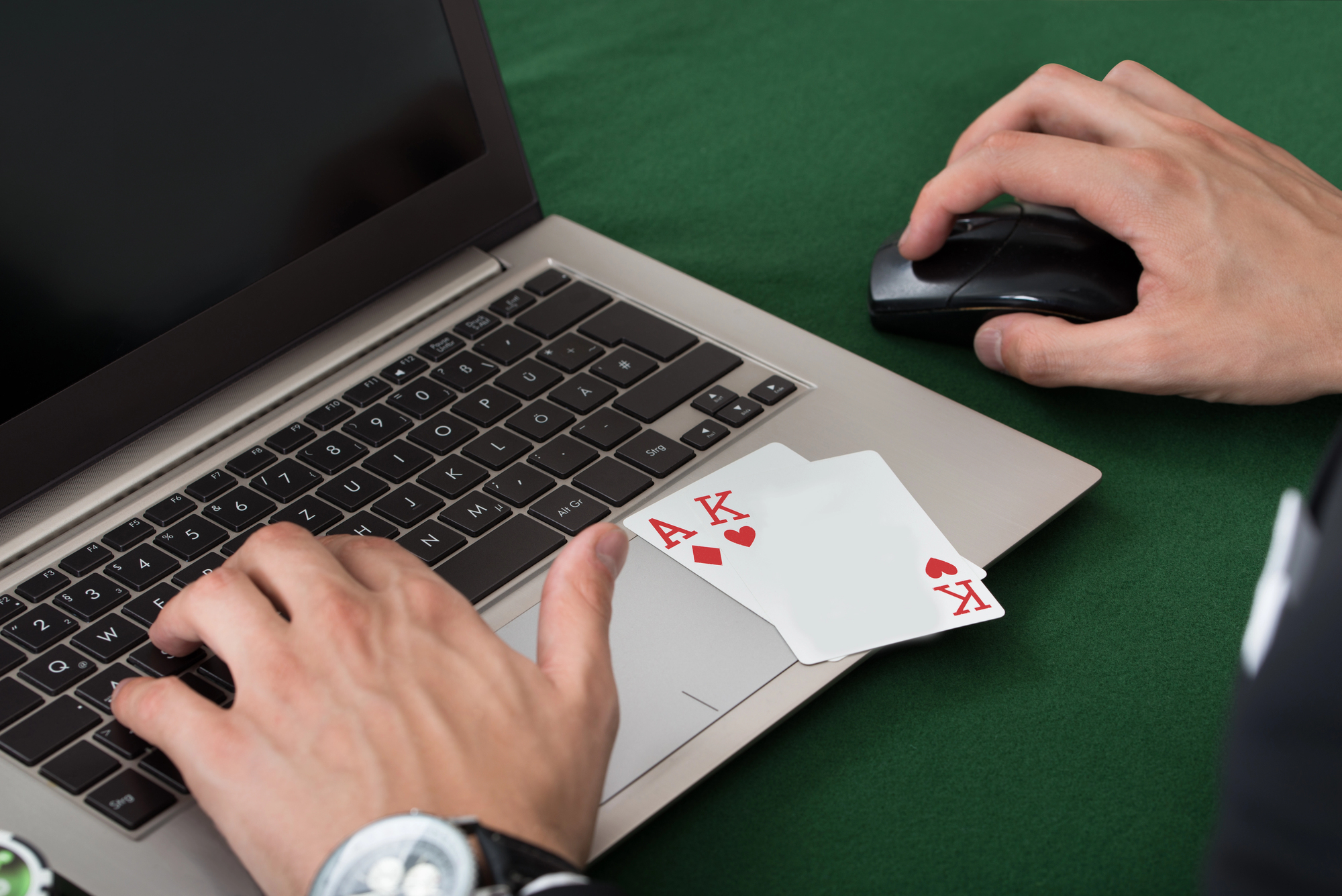 card games are shifting to online platforms