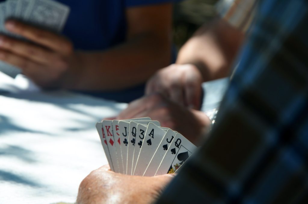 Bridge Compared to Other Similar Card Games